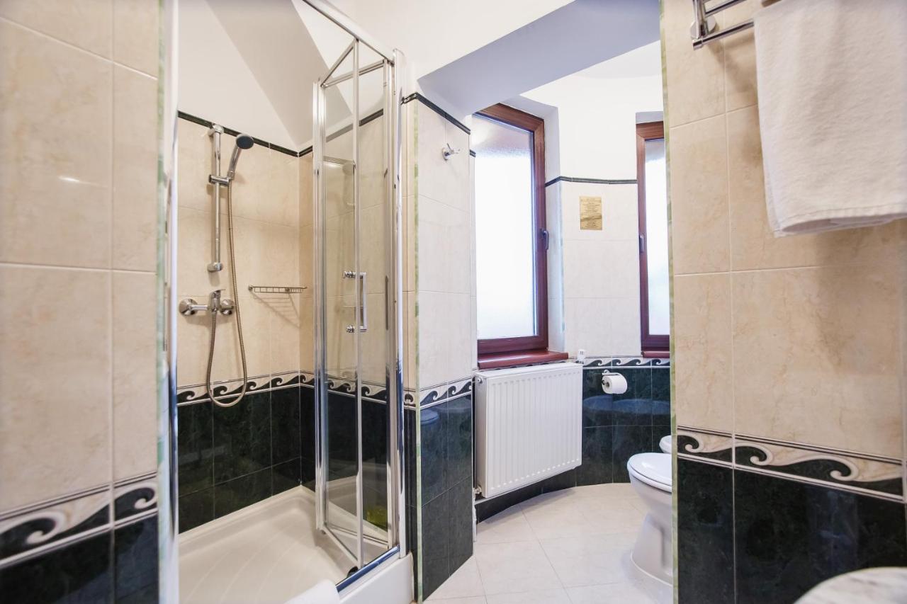 Casa 3 Guesthouse Oradea Eksteriør billede